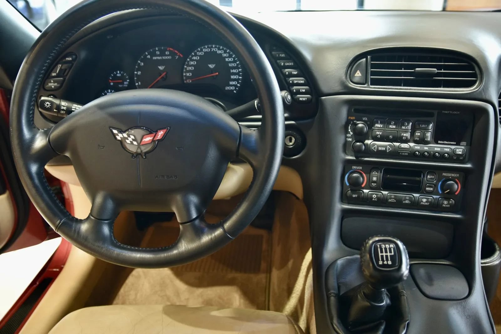 Used 2004 Chevrolet Corvette Convertible w/ Preferred Equipment Group RWD image 17