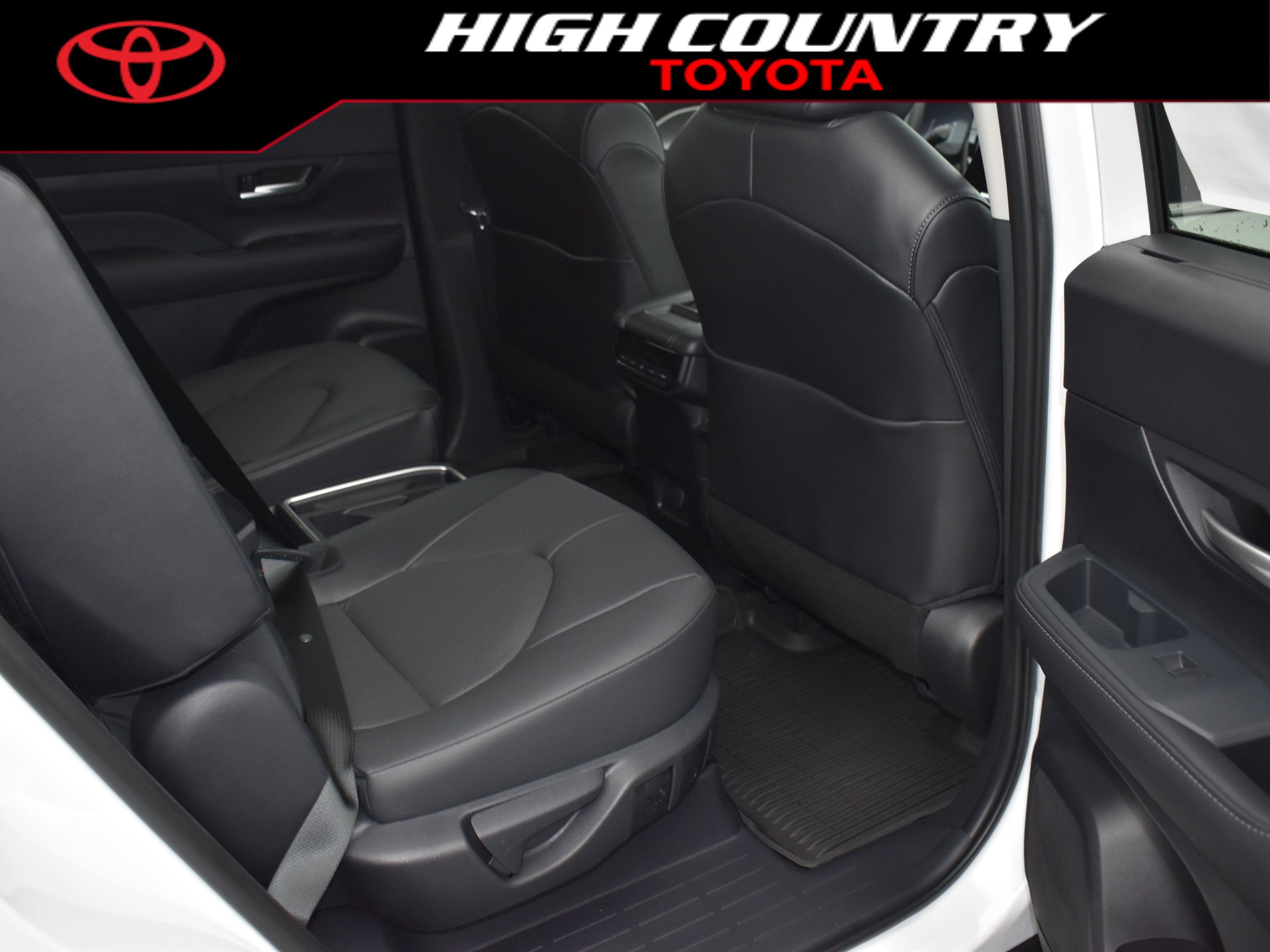 New 2026 Toyota Grand Highlander XLE image 10