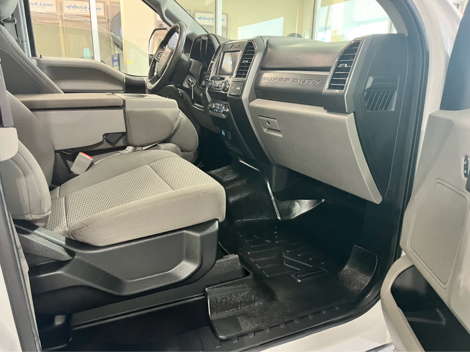 Certified 2019 Ford F250 XLT w/ XLT Value Package AWD/4WD image 48