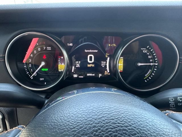 Used 2023 Jeep Wrangler Unlimited Sahara AWD/4WD image 15