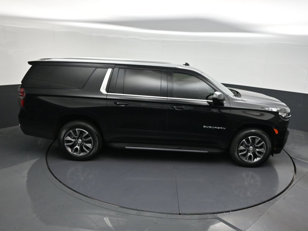 Used 2023 Chevrolet Suburban LT RWD image 23