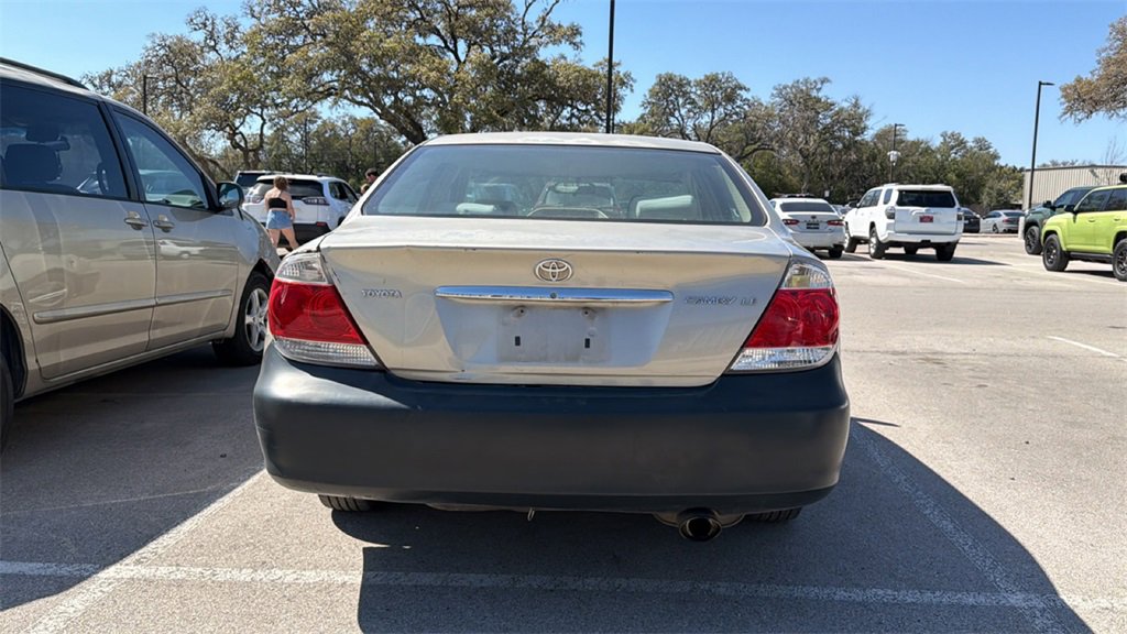 Used 2006 Toyota Camry LE image 9