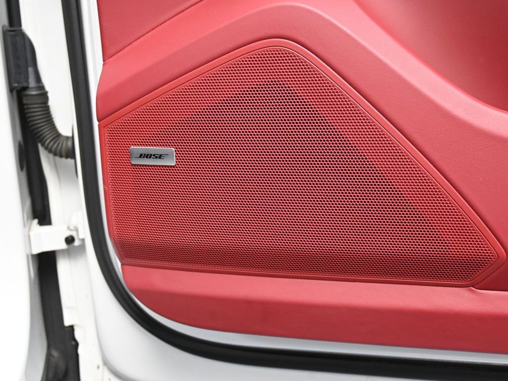 Certified 2022 Porsche Cayenne E-Hybrid Coupe AWD/4WD image 31