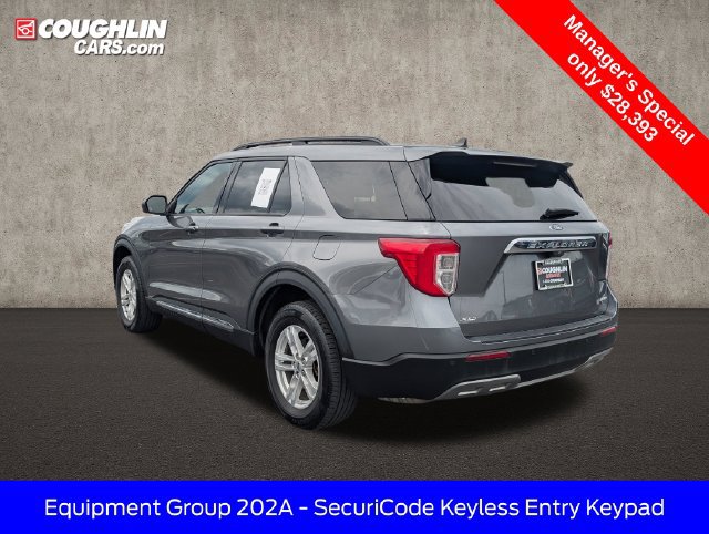 Used 2023 Ford Explorer XLT w/ Equipment Group 202A AWD/4WD image 6