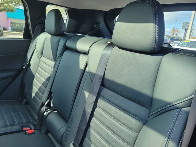 New 2026 Mitsubishi Outlander SE FWD image 13