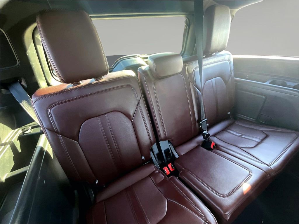 Used 2024 Ford Expedition Limited AWD/4WD image 27