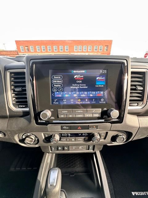 Certified 2024 Nissan Frontier SL w/ Technology Package image 13