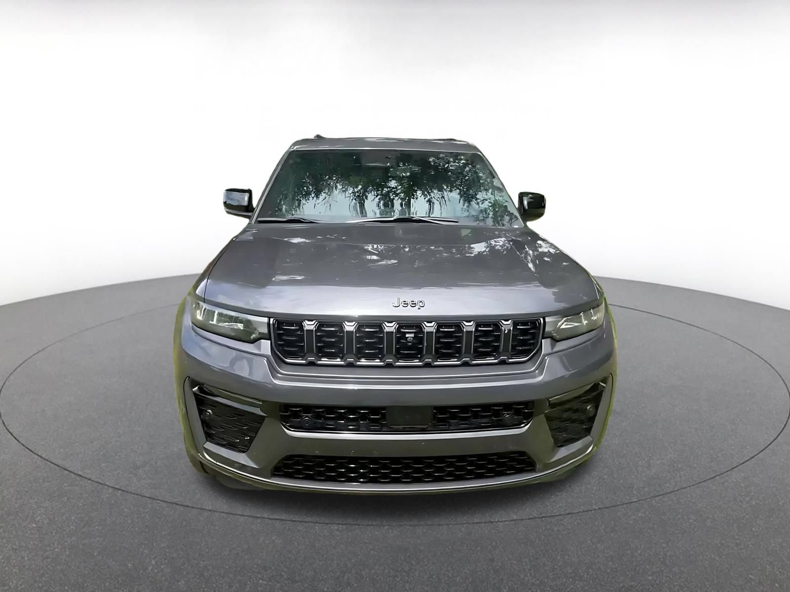 Used 2026 Jeep Grand Cherokee Limited AWD/4WD image 4