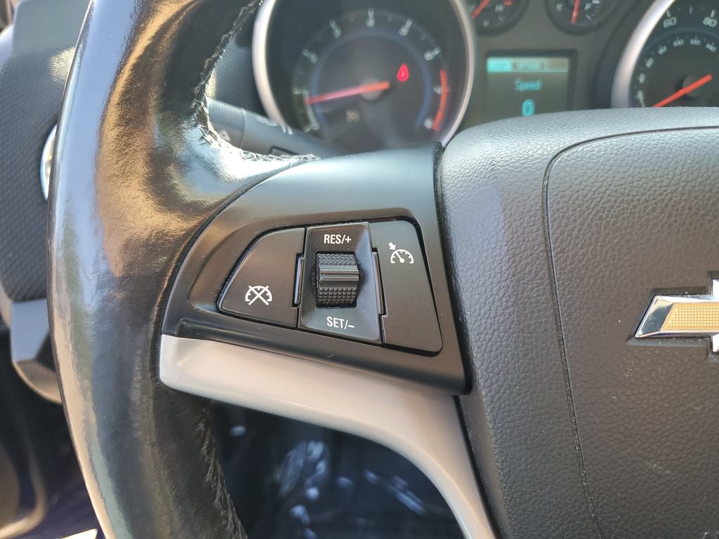 Used 2013 Chevrolet Cruze LT FWD image 17