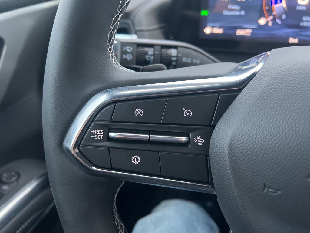 New 2026 Chevrolet Traverse LT w/ Midnight/Sport Edition image 16