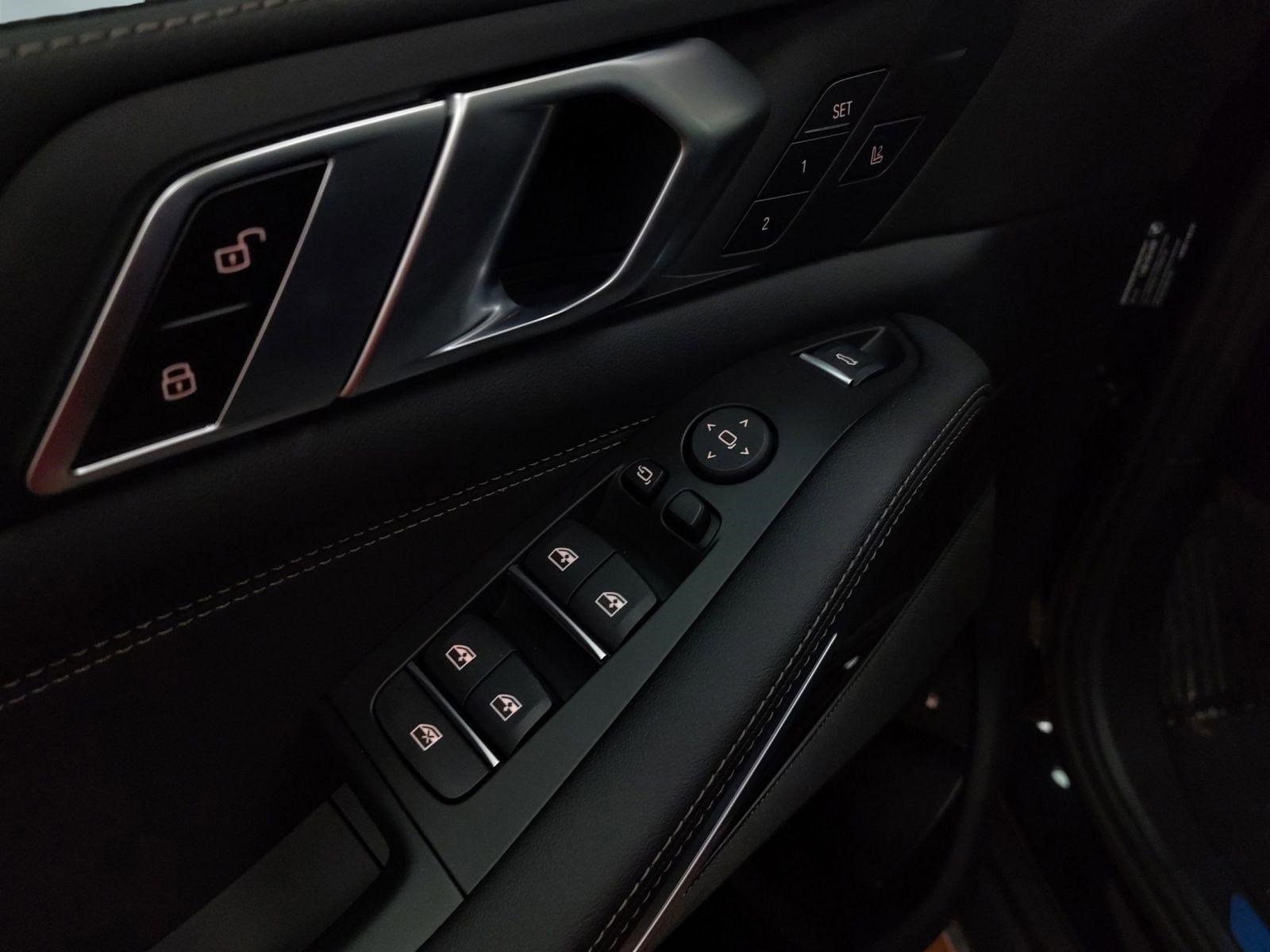 New 2026 BMW X5 xDrive50e image 12