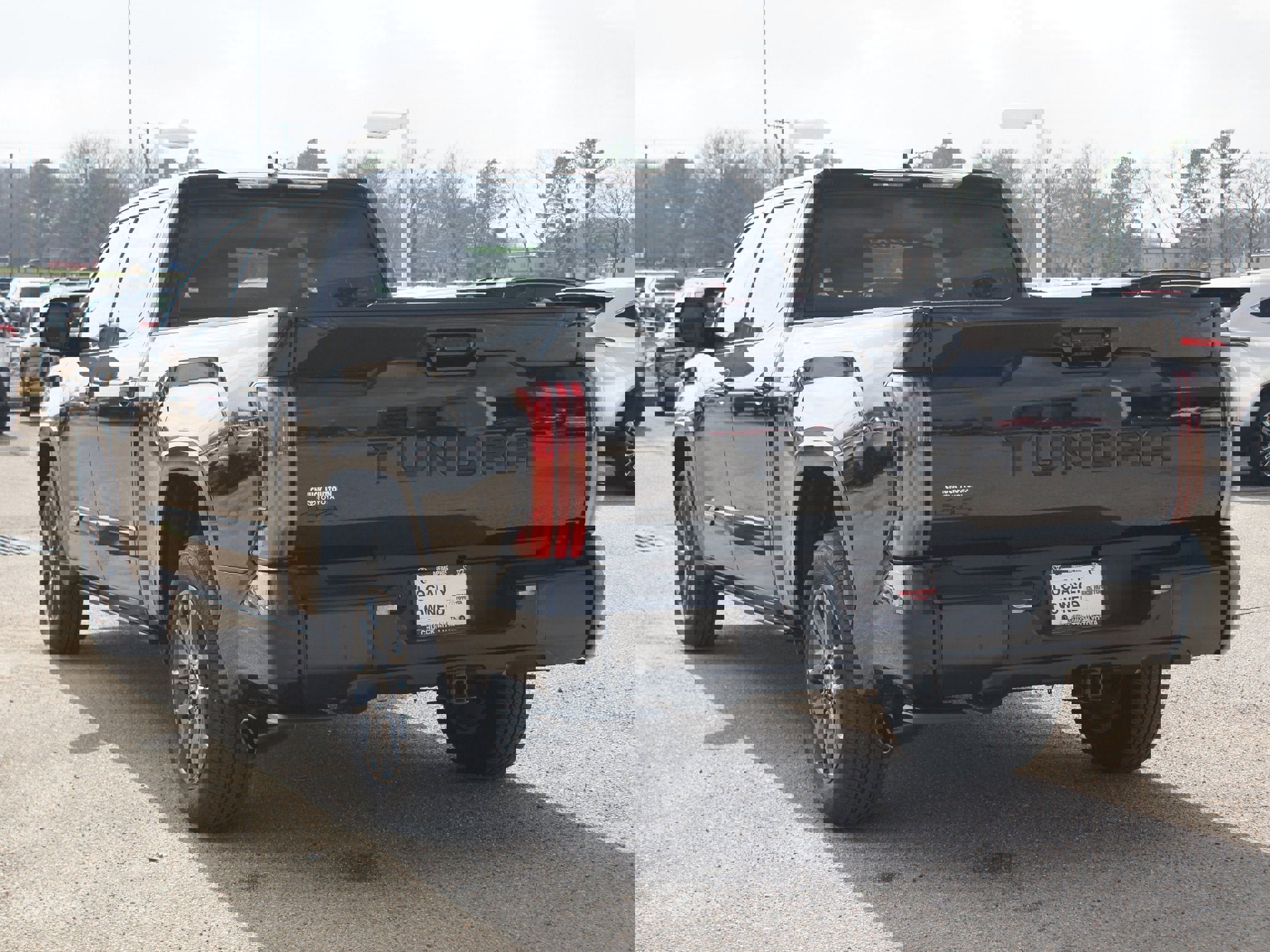 Used 2024 Toyota Tundra Platinum image 16