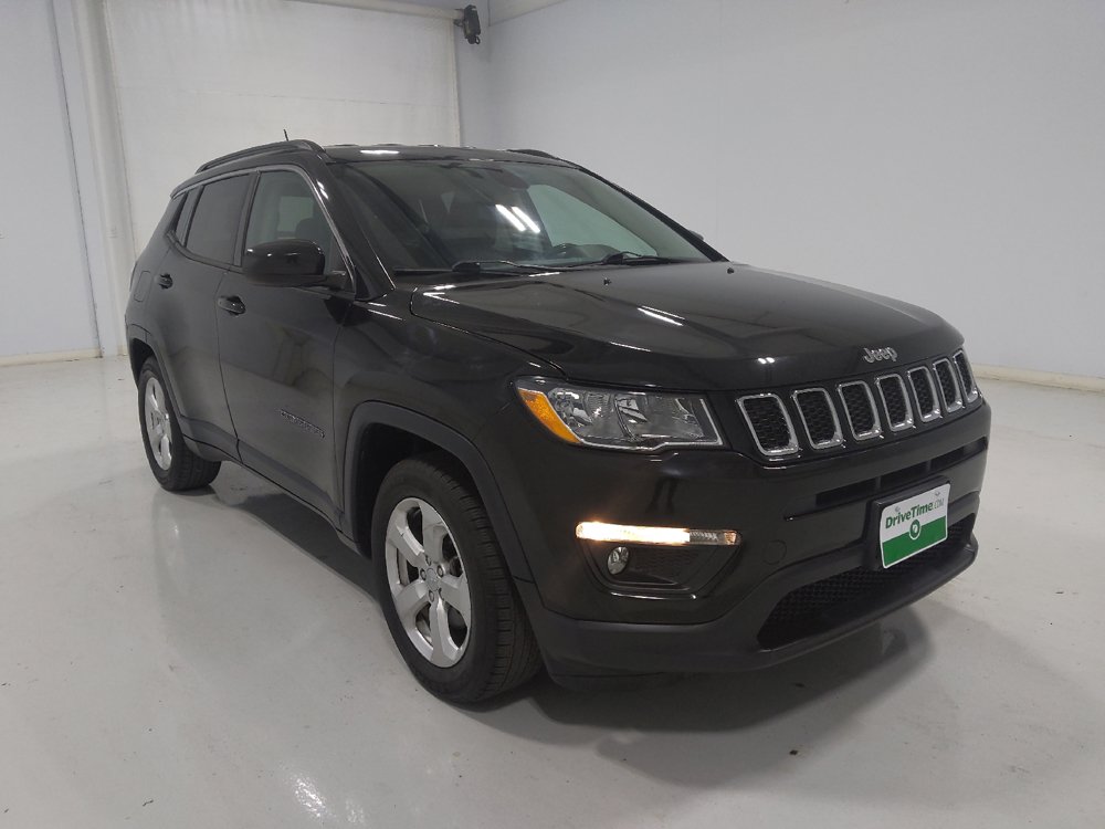 Used 2019 Jeep Compass Latitude w/ Cold Weather Group FWD image 13