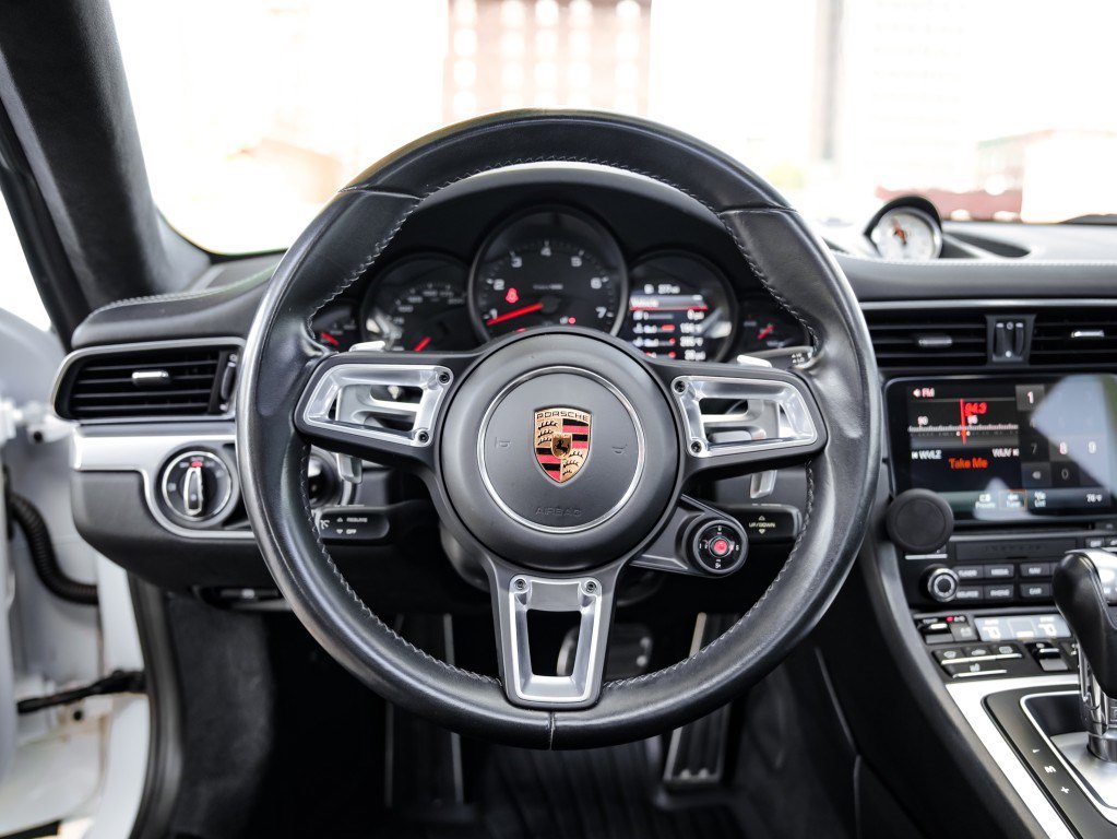 Used 2018 Porsche 911 Carrera image 17