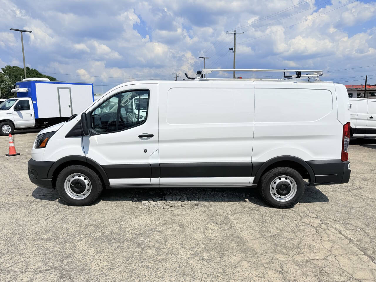 Used 2023 Ford Transit 150 Low Roof w/ Upfitter Package RWD image 5