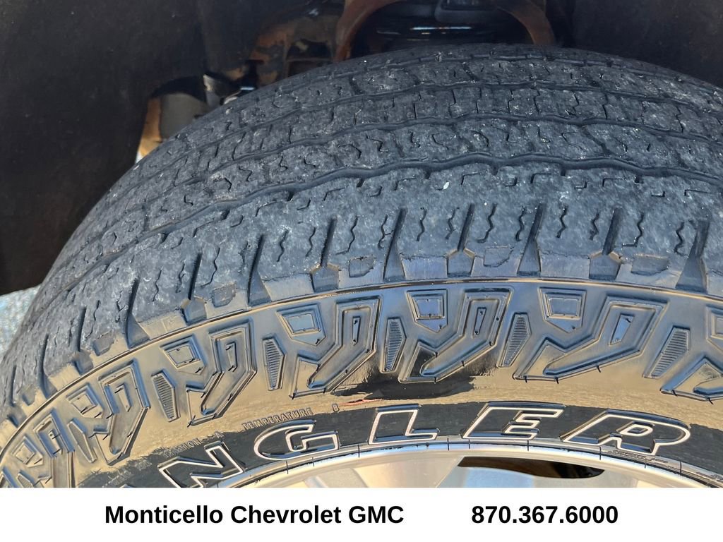 Used 2018 Chevrolet Silverado 1500 LT w/ All Star Edition image 29