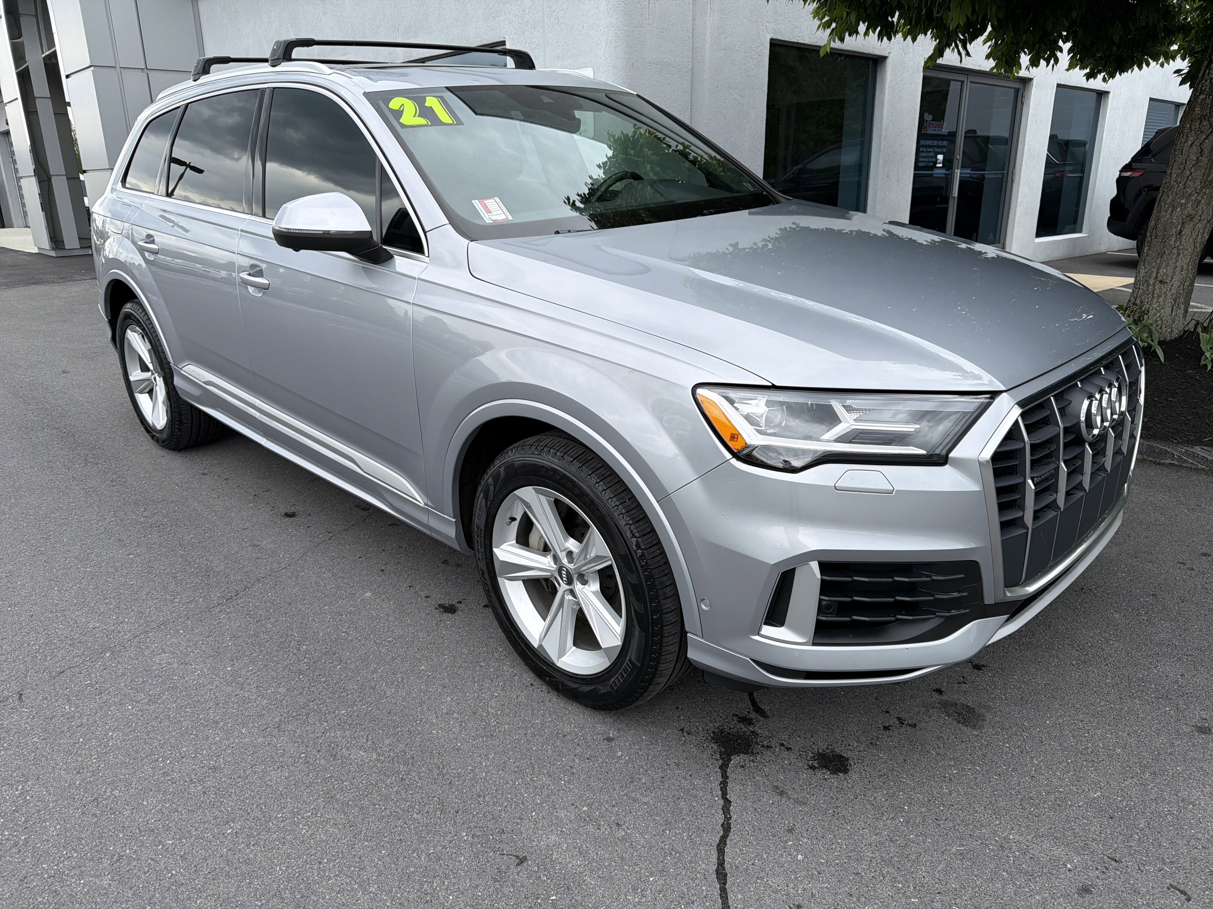 Used 2021 Audi Q7 3.0T Premium w/ Convenience Package AWD/4WD image 1