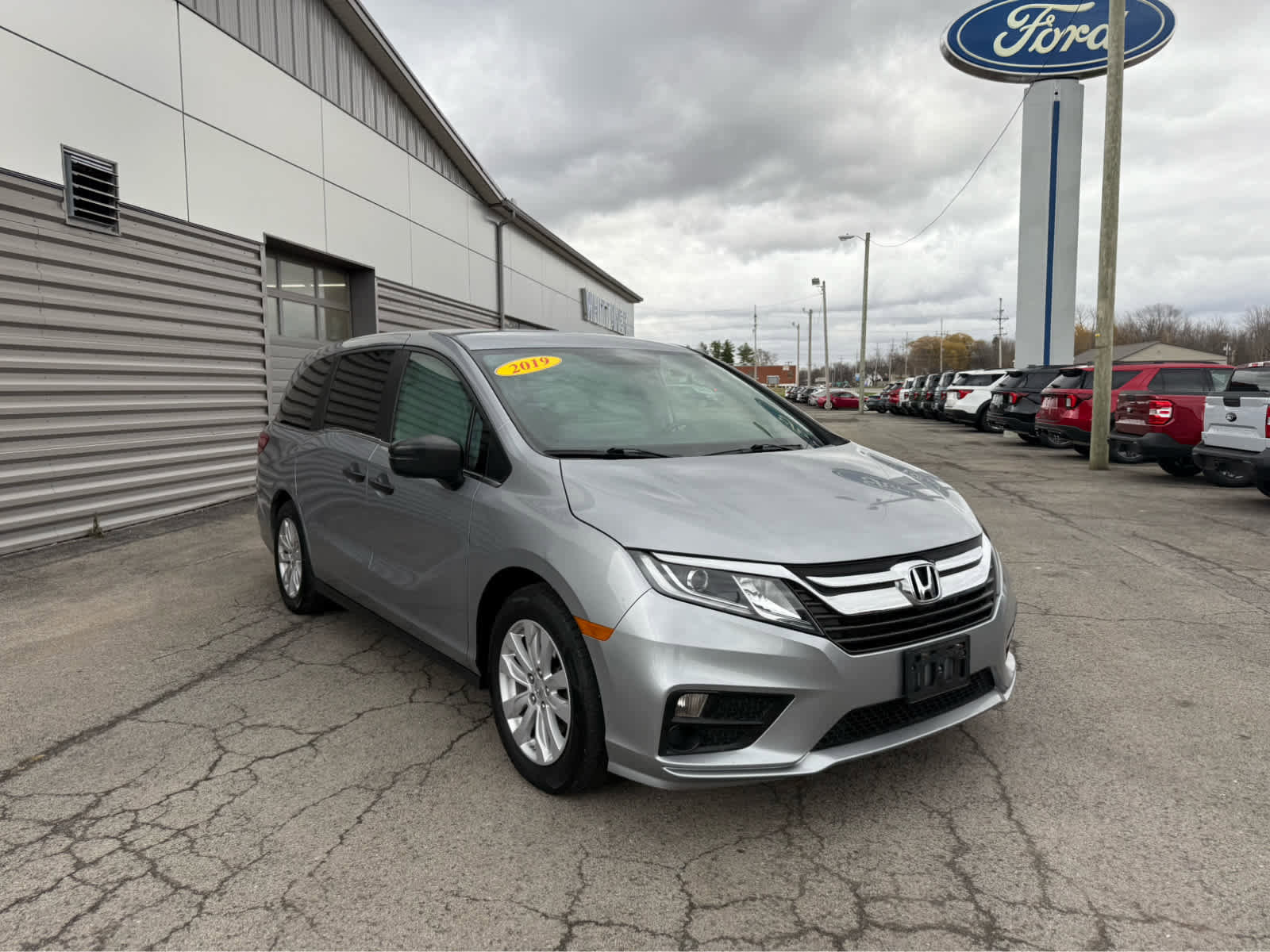 Used 2019 Honda Odyssey LX image 2