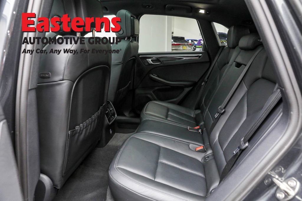 Used 2023 Porsche Macan T image 23