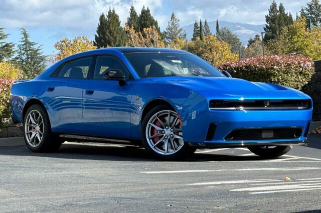 New 2026 Dodge Charger Daytona Scat Pack w/ Track Package image 2