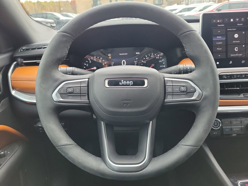 Used 2024 Jeep Compass Limited image 20