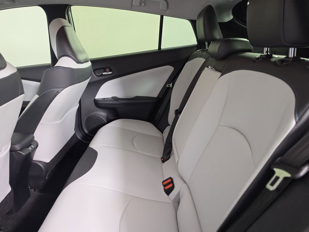 Used 2019 Toyota Prius XLE FWD image 28