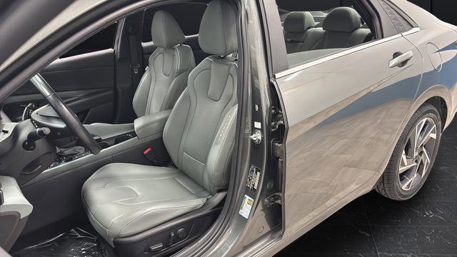 Used 2024 Hyundai Elantra Limited FWD image 9