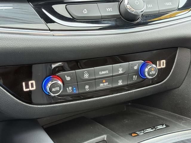 Used 2023 Buick Enclave Premium w/ Experience Buick Package AWD/4WD image 32