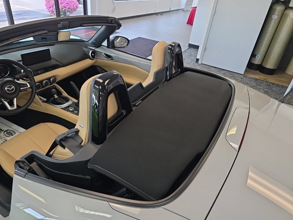 Used 2024 MAZDA MX-5 Miata Grand Touring w/ Weather Package RWD image 13