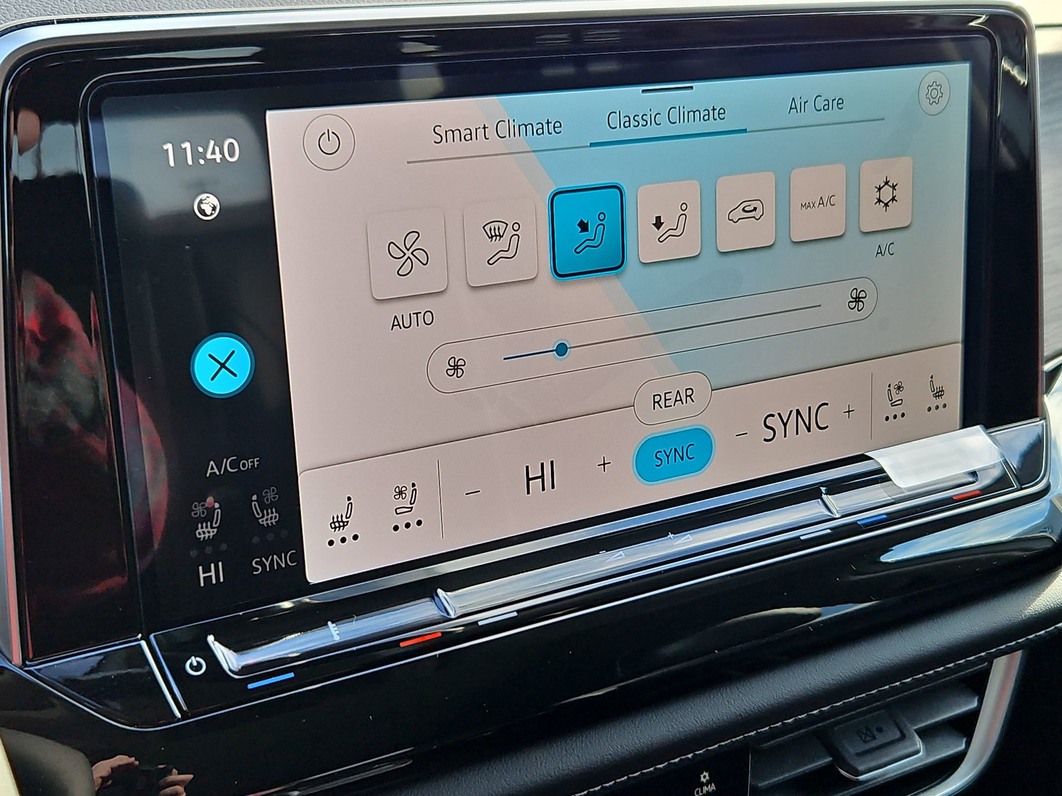 New 2026 Volkswagen Atlas SEL Premium R-Line image 21