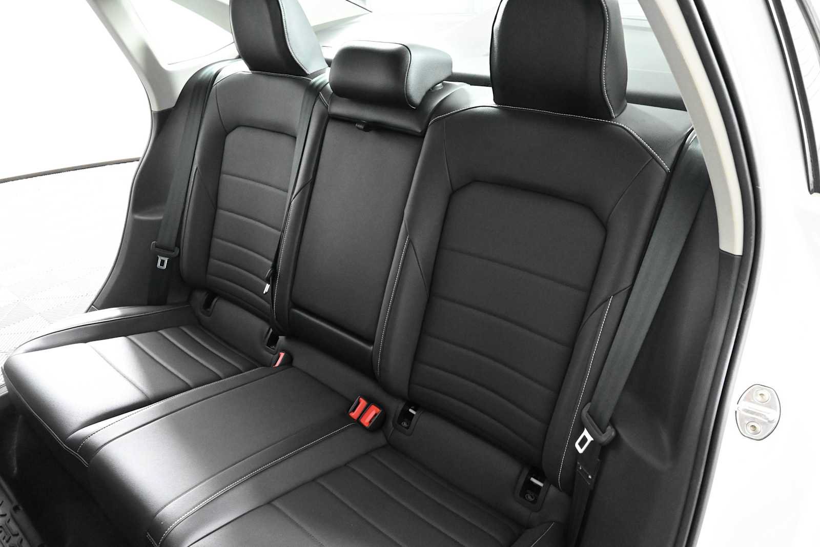 Certified 2023 Volkswagen Jetta SE w/ Panoramic Sunroof Package FWD image 12