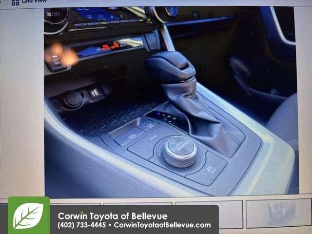 Used 2025 Toyota RAV4 XLE image 17