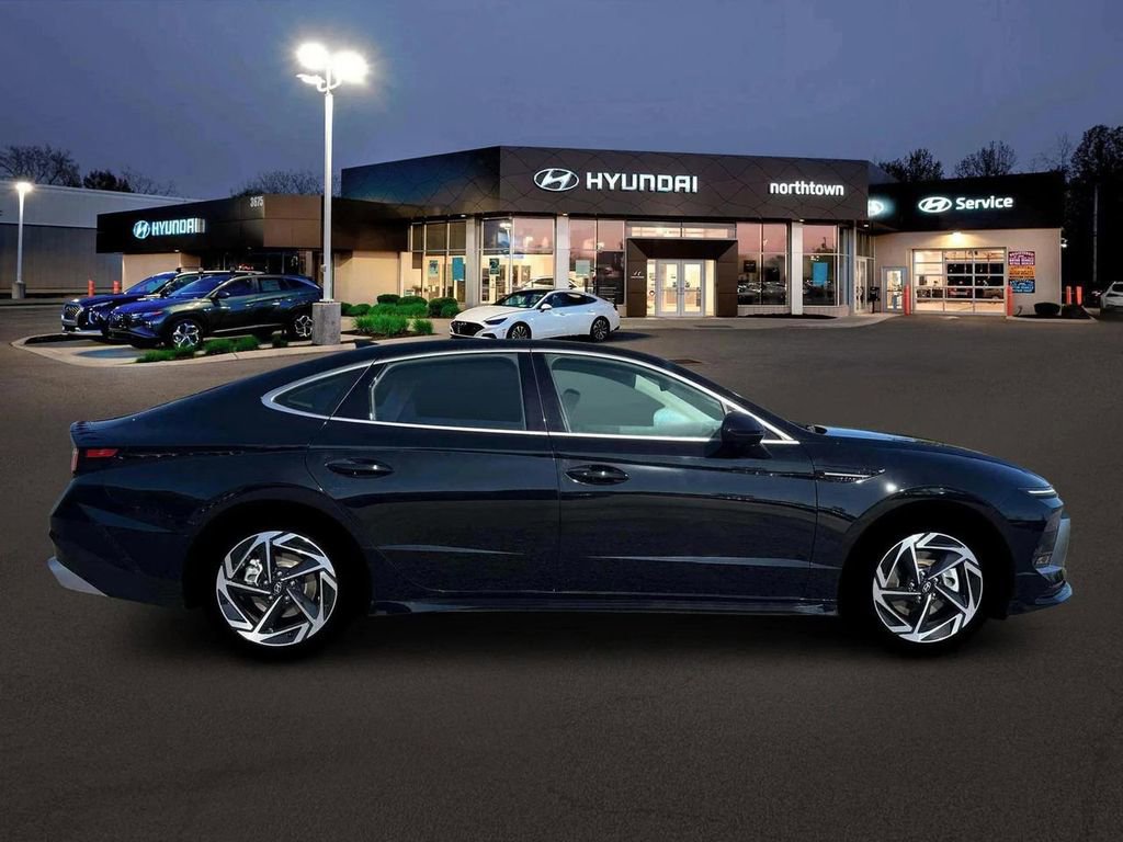 New 2026 Hyundai Sonata SEL FWD image 9