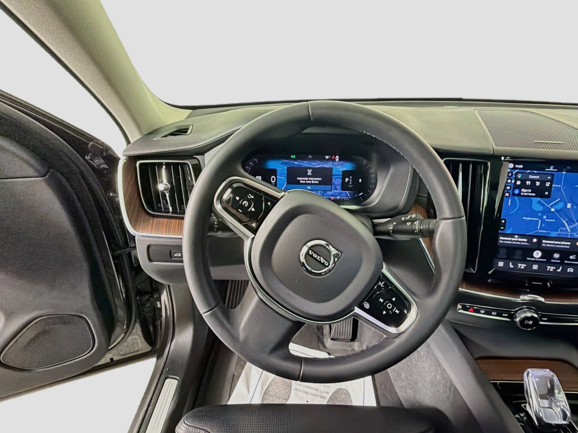 Used 2024 Volvo XC60 B5 Ultimate AWD/4WD image 11