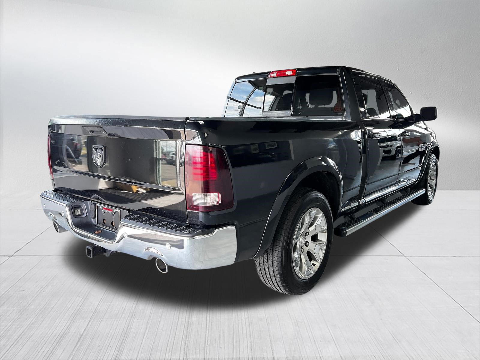 Used 2016 RAM 1500 Limited AWD/4WD image 4