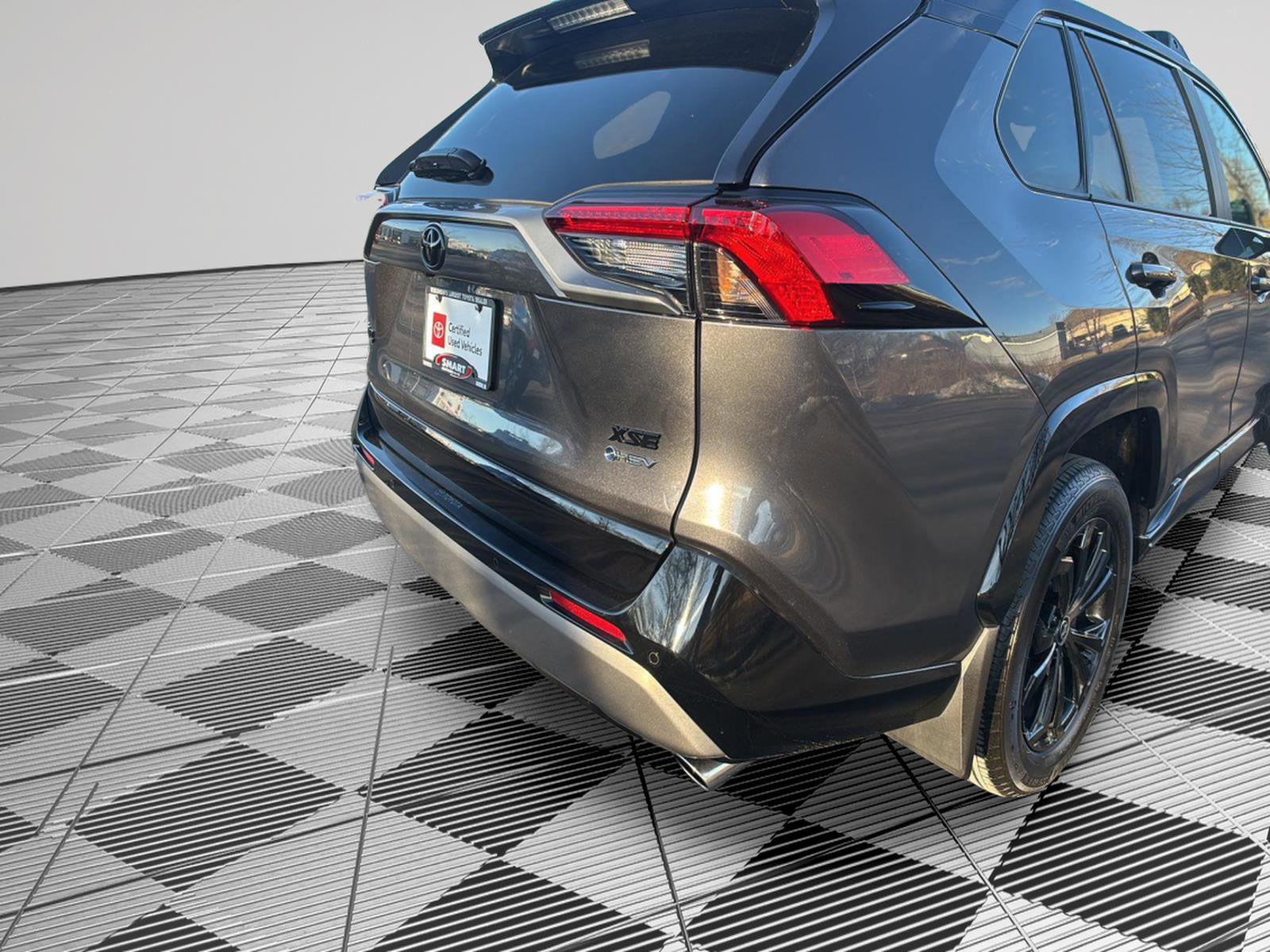 Used 2025 Toyota RAV4 XSE w/ Advanced Technology Package image 16