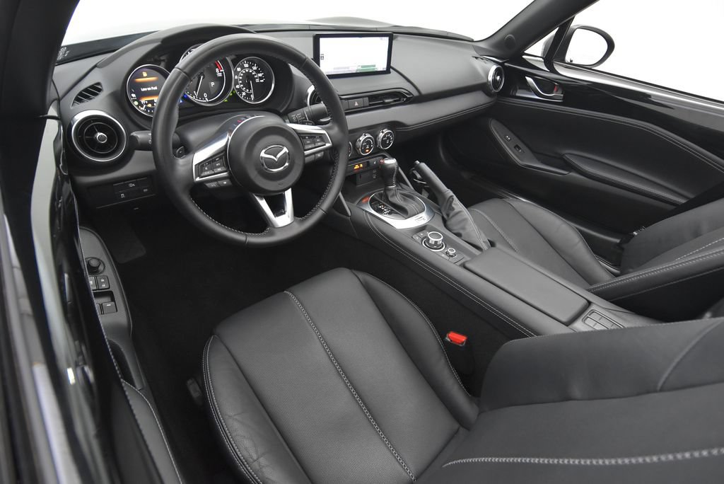 Used 2025 MAZDA MX-5 Miata RF Grand Touring RWD image 32
