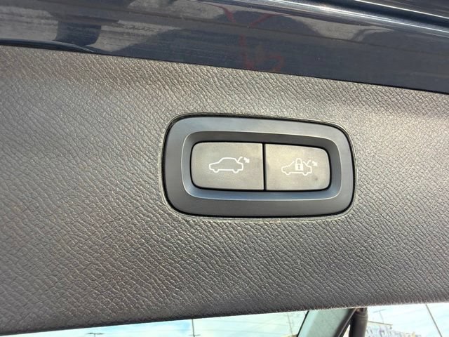 Used 2023 Volvo XC90 B6 Plus w/ Protection Package Premier AWD/4WD image 8