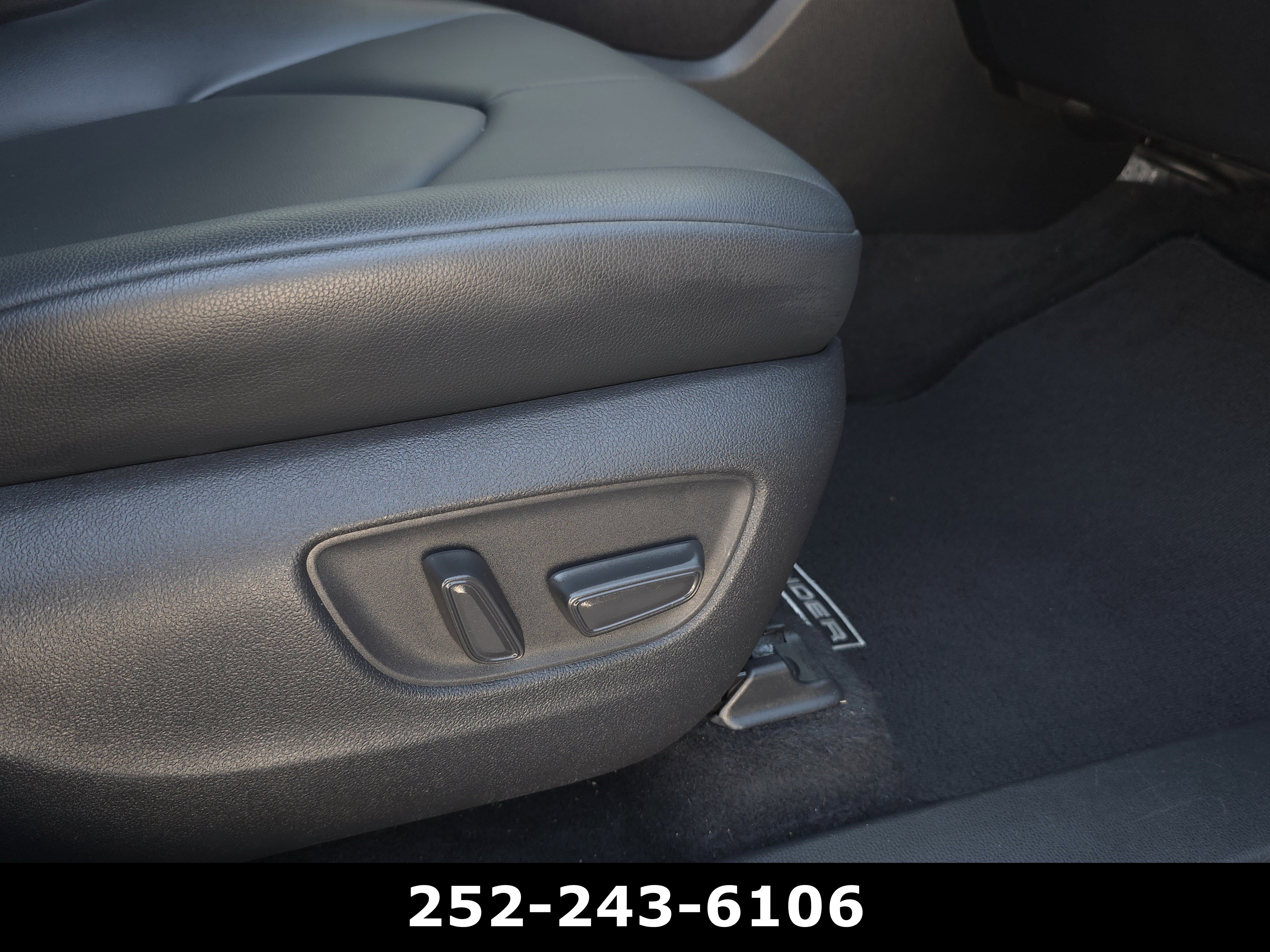 Used 2021 Toyota Highlander XLE image 44