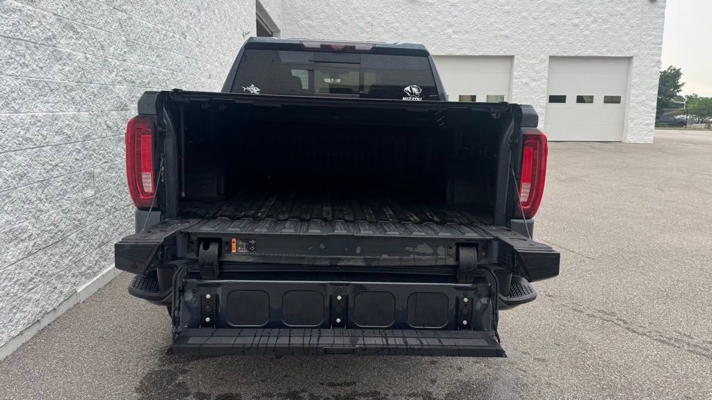 Used 2021 GMC Sierra 1500 AT4 w/ AT4 Value Package AWD/4WD image 9