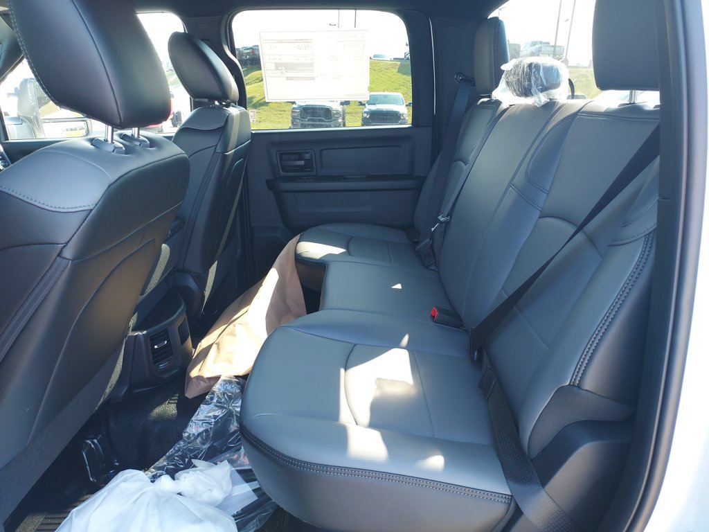 New 2027 RAM 3500 Tradesman w/ Chrome Appearance Group A AWD/4WD image 14