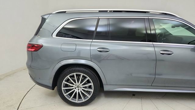 Used 2025 Mercedes-Benz GLS 450 4MATIC image 8