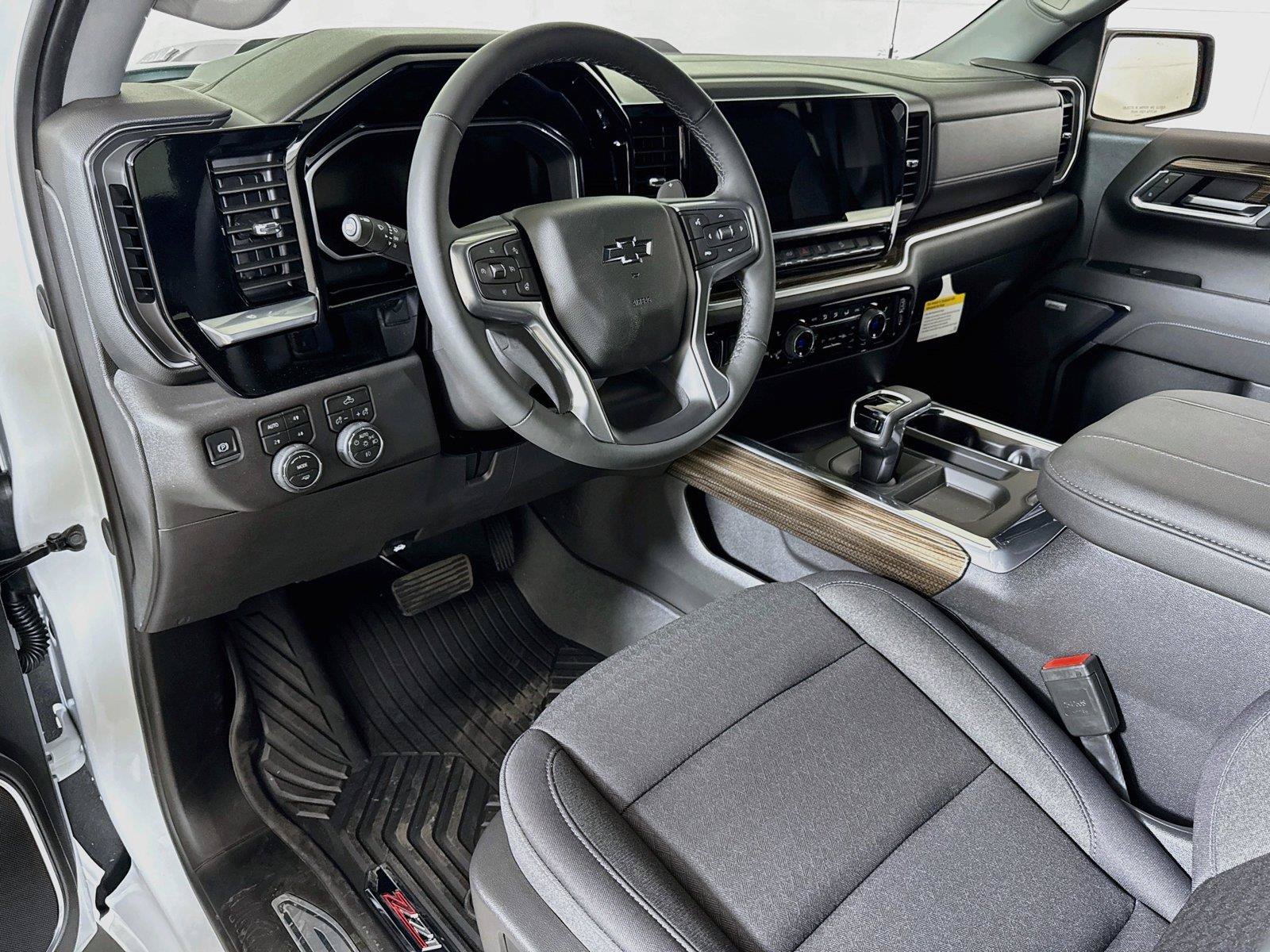 New 2026 Chevrolet Silverado 1500 LT Trail Boss w/ Convenience Package II AWD/4WD image 5