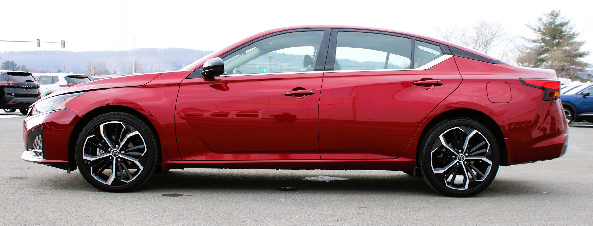 Used 2023 Nissan Altima 2.5 SR image 9