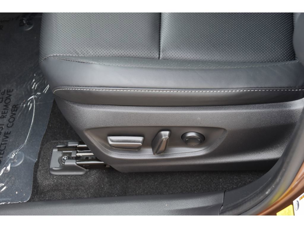 Used 2024 Toyota Crown Platinum image 31