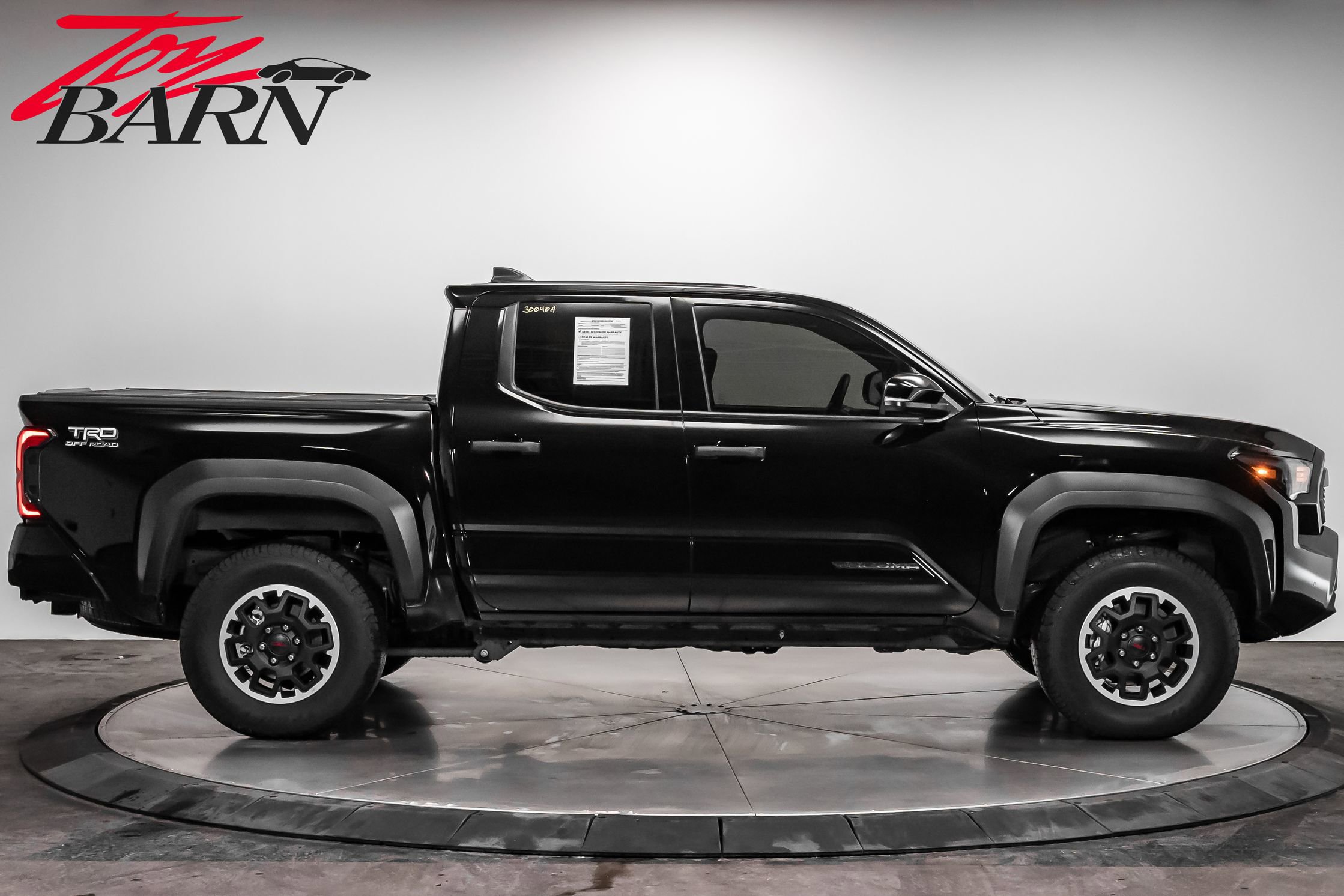 Used 2025 Toyota Tacoma TRD Off-Road image 6