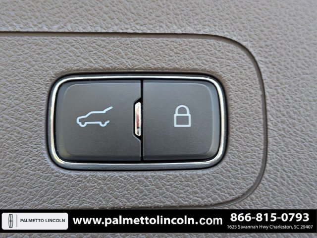 Certified 2022 Lincoln Aviator Reserve RWD image 14