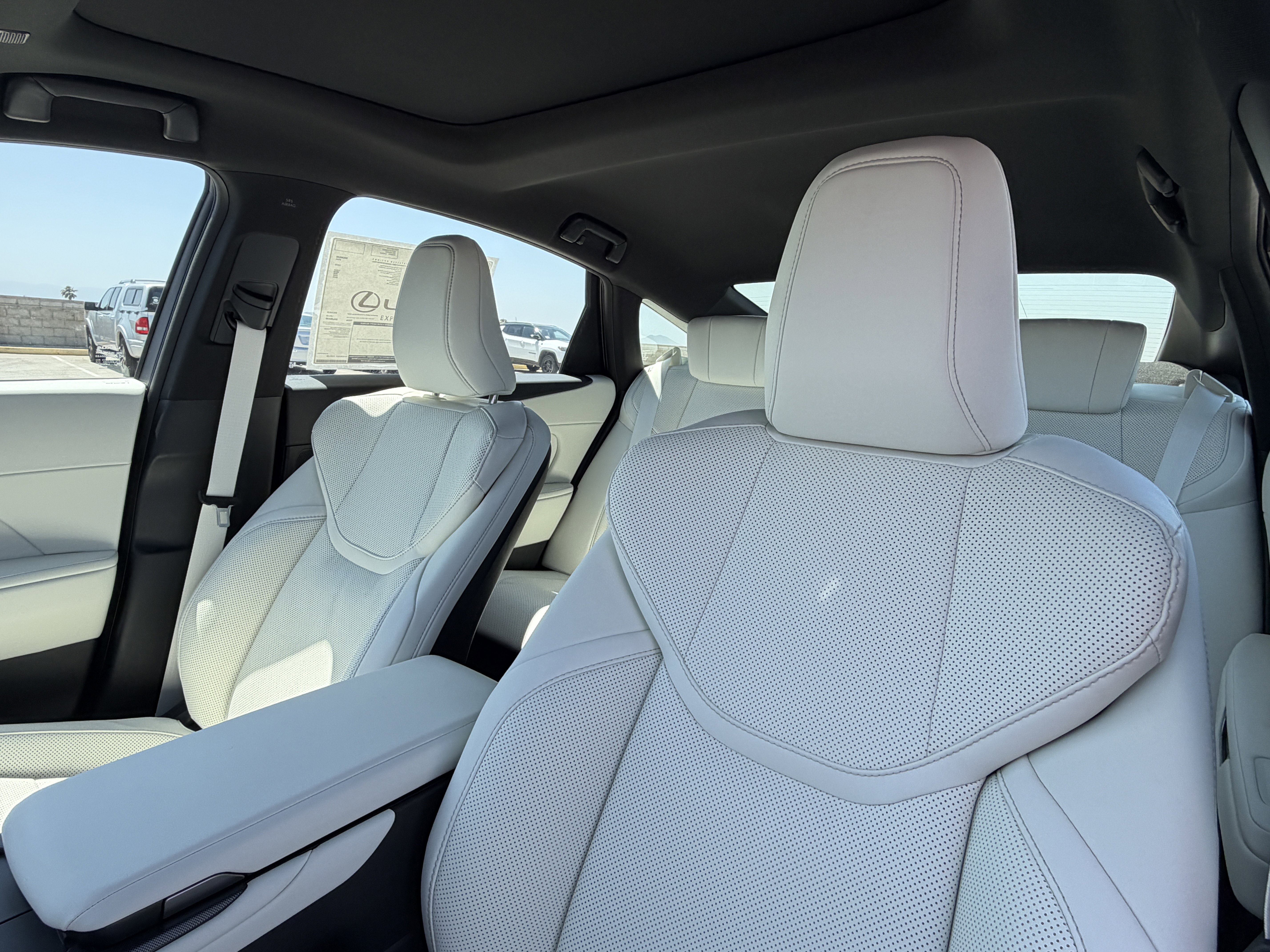 New 2026 Lexus ES 500e AWD/4WD image 20