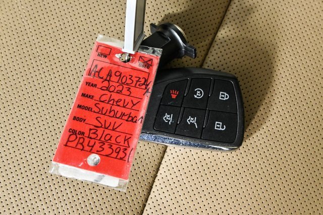 Used 2023 Chevrolet Suburban Premier image 41