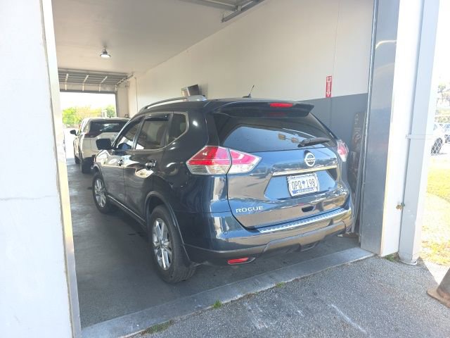 Used 2015 Nissan Rogue SV FWD image 4